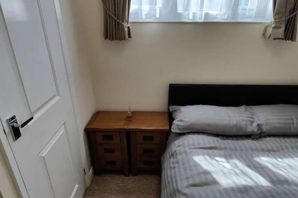 L&L'S Lodge, A Small But Perfectly Formed Chalet Chapel Saint Leonards Esterno foto